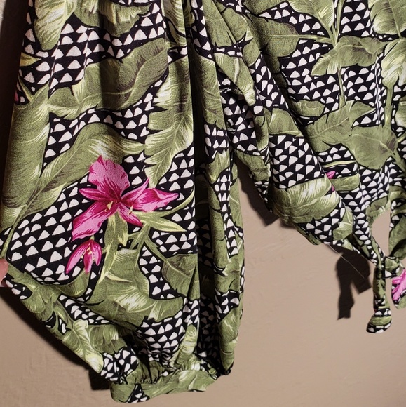 Forever 21 - Picture 2 of 5